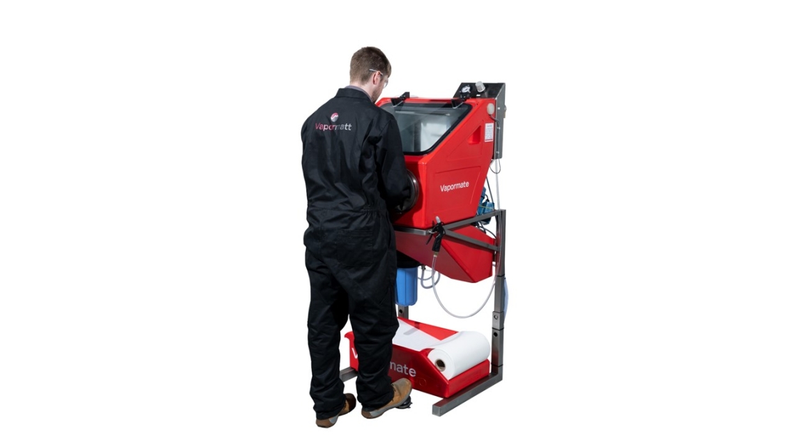 Vapormate manual wet blasting machine
