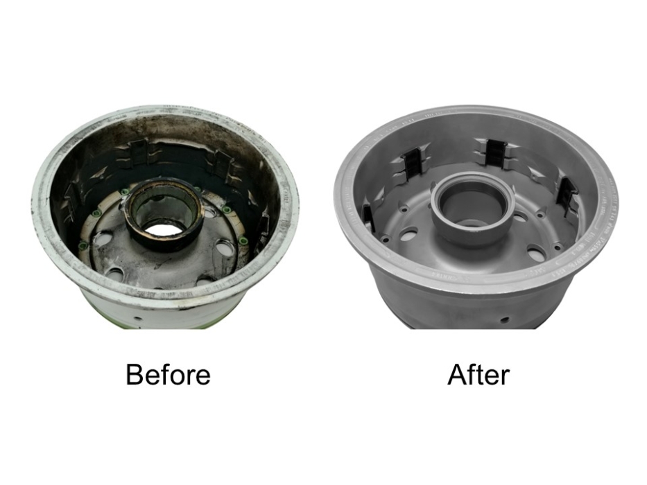 Aircraft wheel before and after wet blasting for NDT