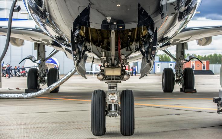 Landed aircraft with wheels / undercarriage deployed
