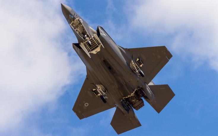 Military aircraft undercarriage