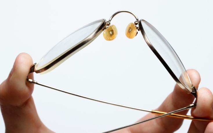 Nitinol glasses 