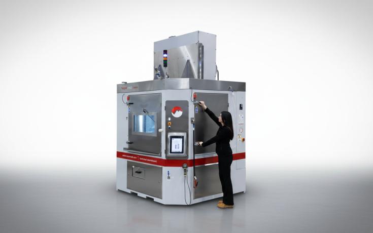 Vapormatt Sabre automatic wet blasting machine