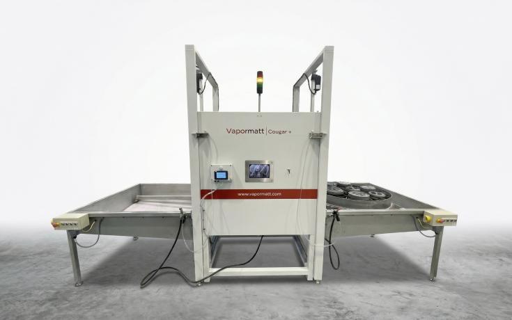 Vapormatt Cougar+ automatic wet blasting machine with double load end