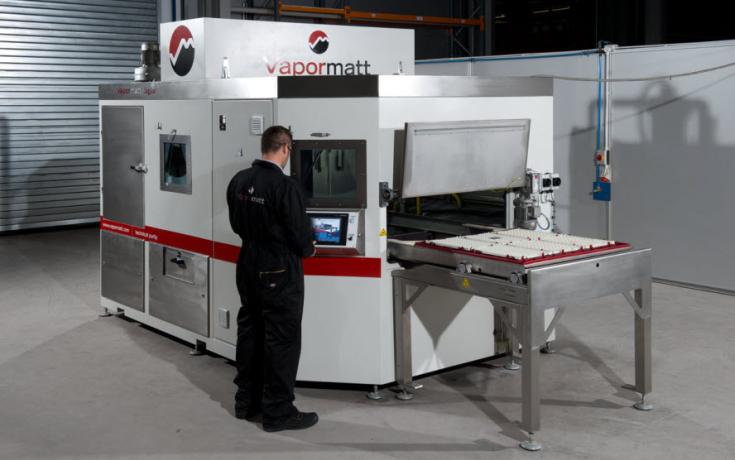 Vapormatt Jaguar automatic wet blasting machine