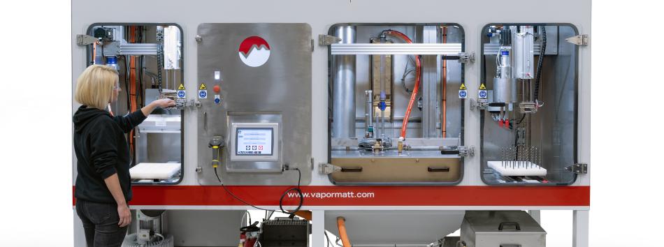 Vapormatt Oncilla automatic wet blasting machine