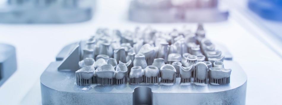 Additive Manufactured Dental Crowns