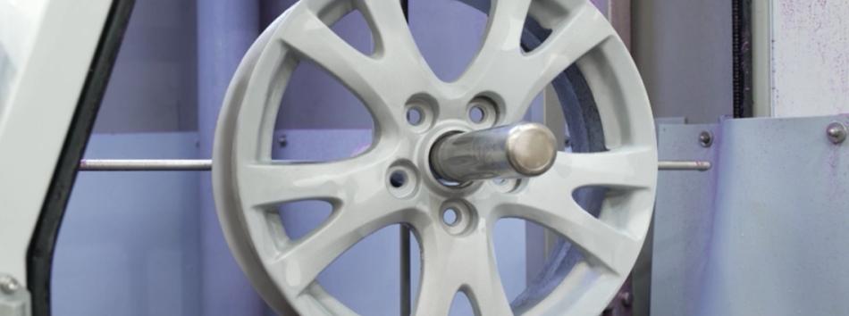 Alloy wheel after wet blasting in the Puma manual wet blasting machine