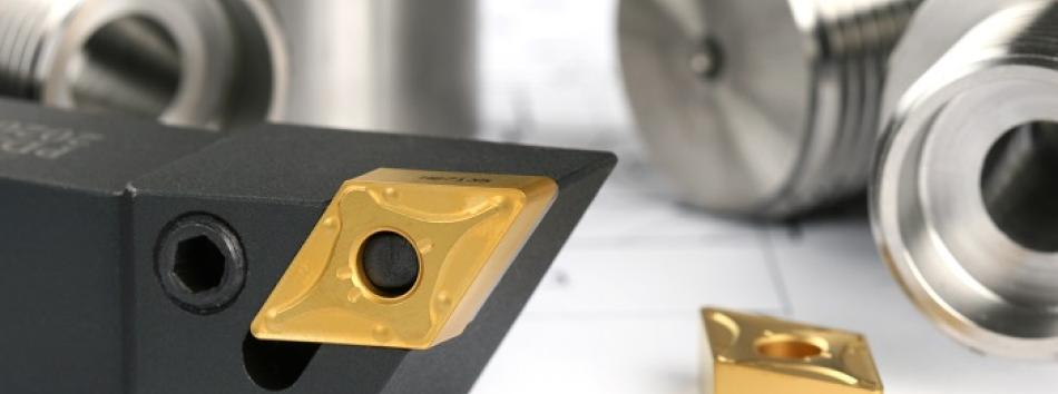 Cutting tool insert with a honed and coated cutting edge