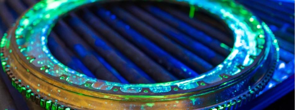 Fluorescent NDT Testing of an aerospace engine component