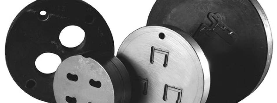 The advantages of cleaning extrusion dies by vapor blasting