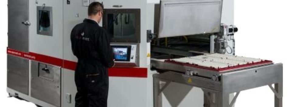 Vapormatt Jaguar automatic wet blasting machine