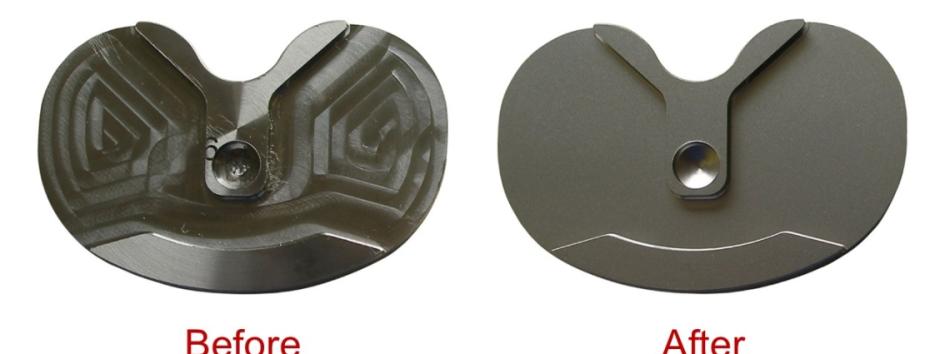 Knee implant before and after wet blasting