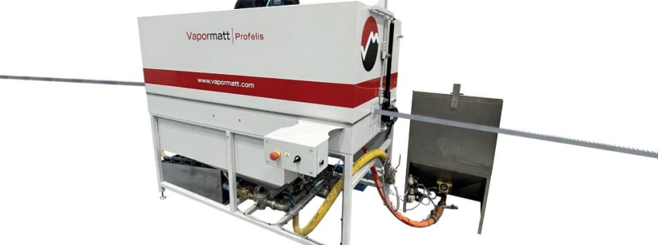 Vapormatt Profelis wet blasting machine configured for bandsaw blades