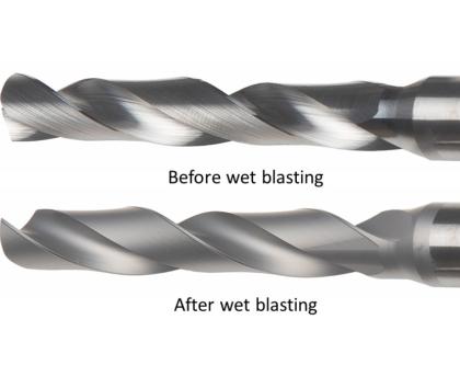 Round tool before and after wet blasting