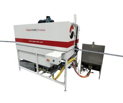Vapormatt Profelis wet blasting machine configured for bandsaw blades