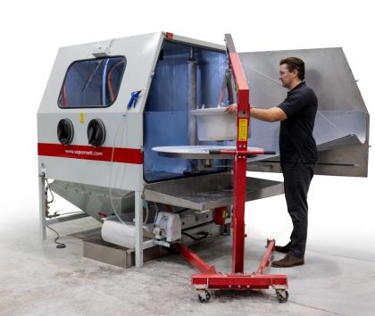 Vapormatt Puma XL with swing out turntable and wide opening door