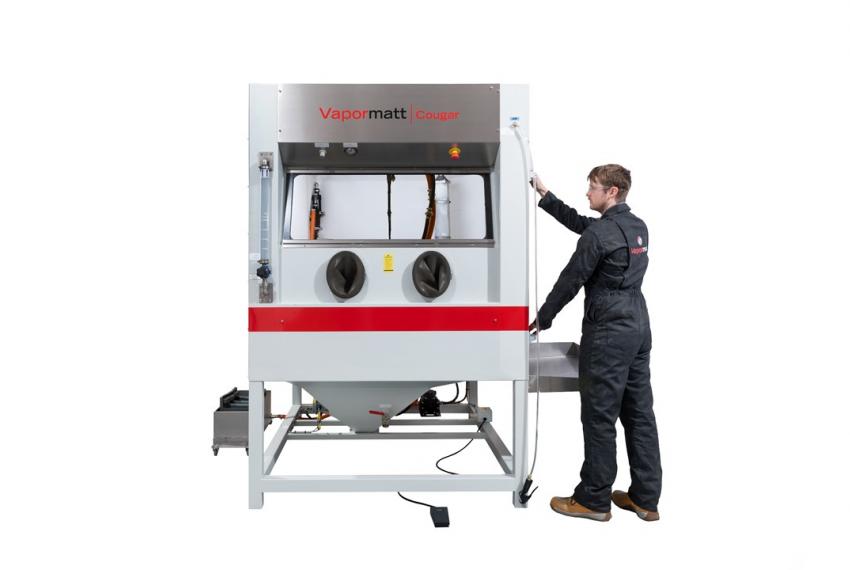 Vapormatt Cougar Manual Front View with Operator