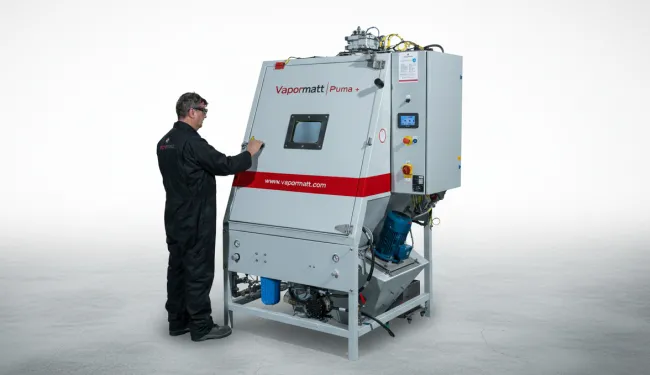 Vapormatt Puma+ automatic wet blasting machine