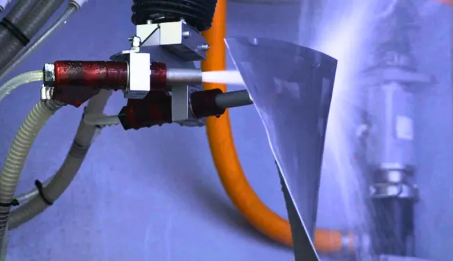 Vapour blasting an aerospace fan blade