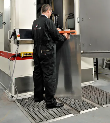 Vapormatt Leopard automatic wet blasting machine - 18
