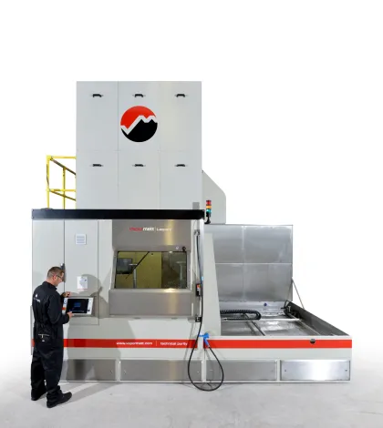 Vapormatt Leopard Horizontal automatic wet blasting machine