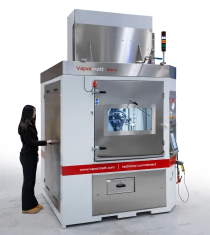 Vapormatt Sabre automatic wet blasting machine