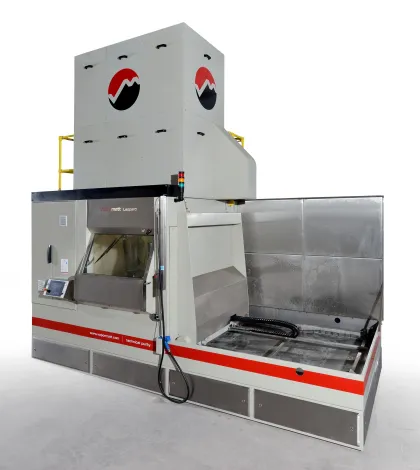 Vapormatt Leopard Horizontal automatic wet blasting machine