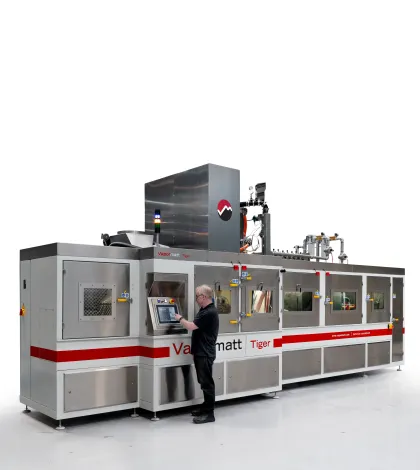 Vapormatt Tiger automatic wet blasting machine