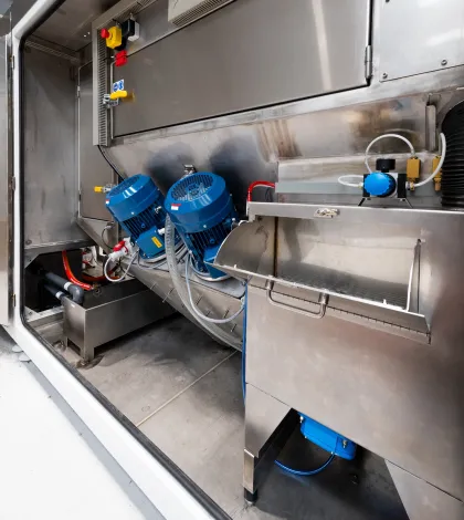 Vapormatt Tiger automatic wet blasting machine