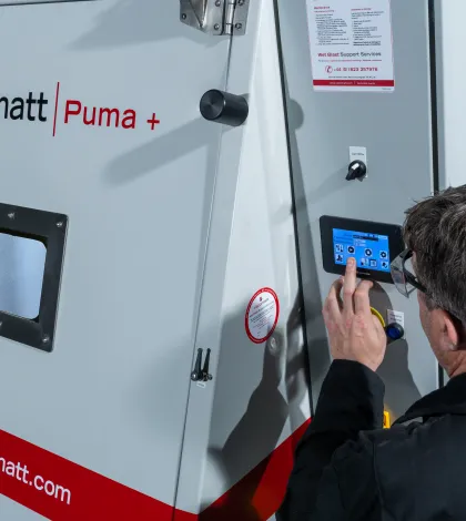 Vapormatt Puma+ automatic wet blasting machine