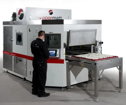 Vapormatt Jaguar automatic wet blasting machine