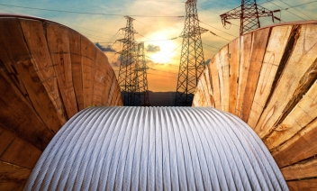 Overhead power cable