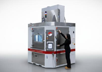 Vapormatt Sabre automatic wet blasting machine