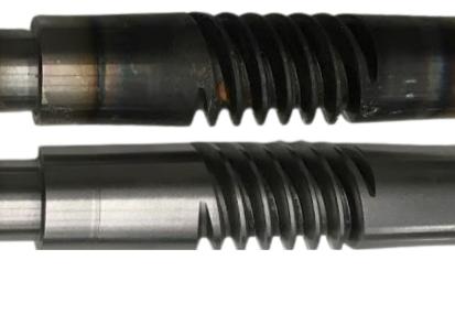 Component before and after having heat scale removed